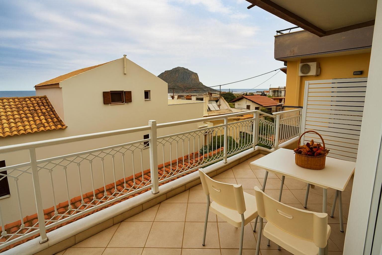 Cosmo - Seaside Elegance With Views Of Castle Διαμέρισμα